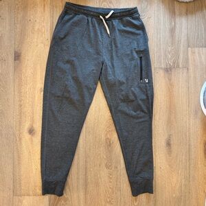 Vuori Saturday Joggers Size XL